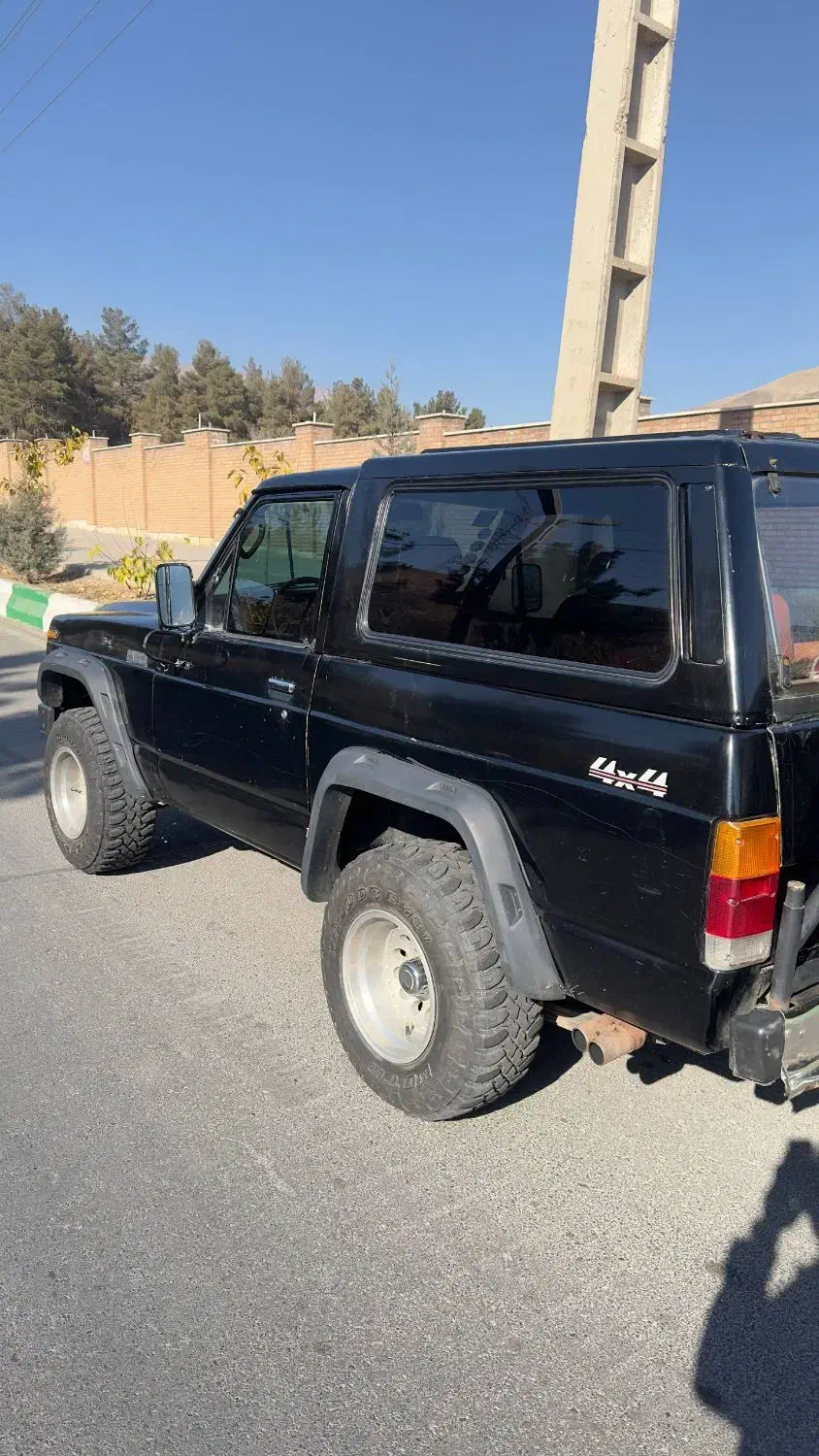 پاترول دودرب چهارسیلندر مشکی مدل۷۳|خودرو سواری و وانت|تهران, آهنگ|دیوار