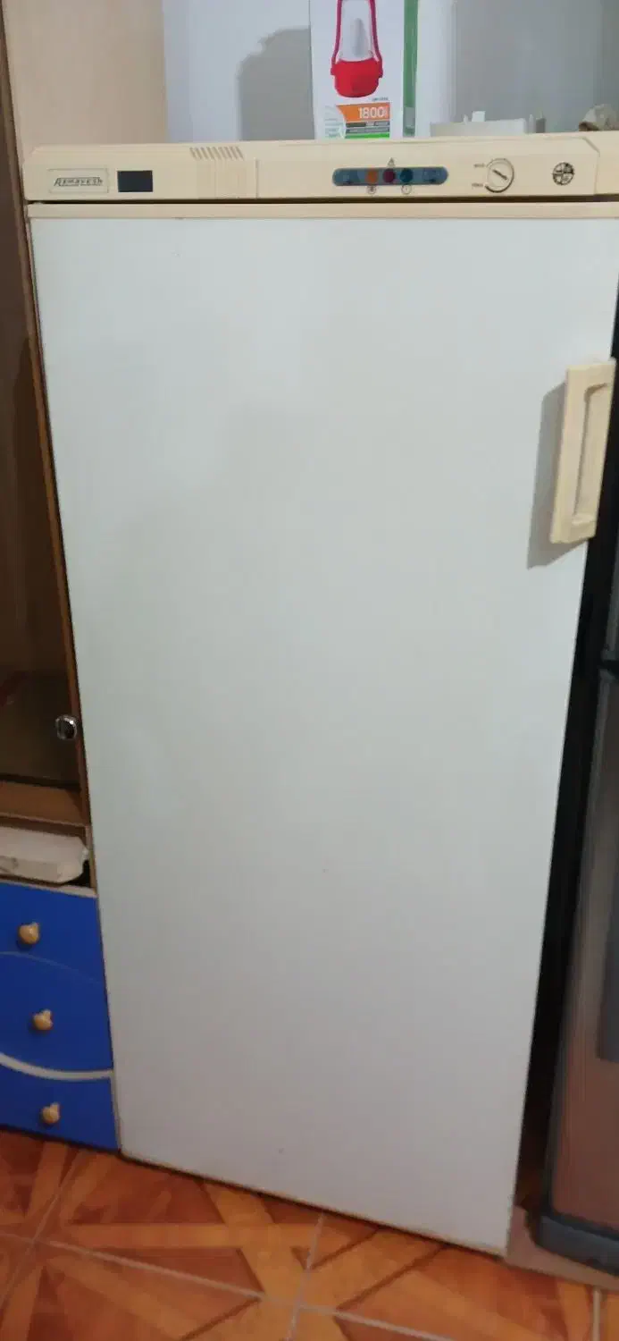 یخچال فریزر|یخچال و فریزر|رشت, باهنر|دیوار