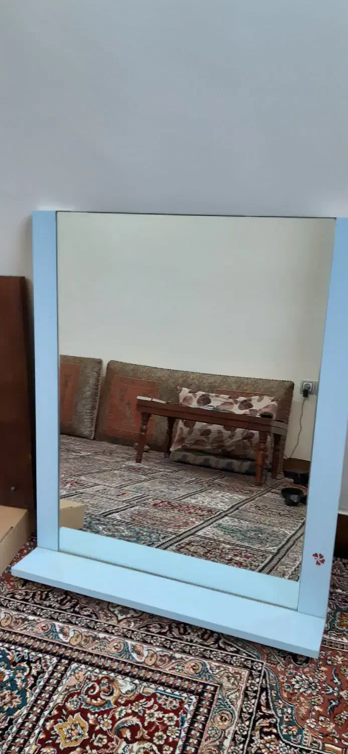 آینه|آینه|ایلام, |دیوار