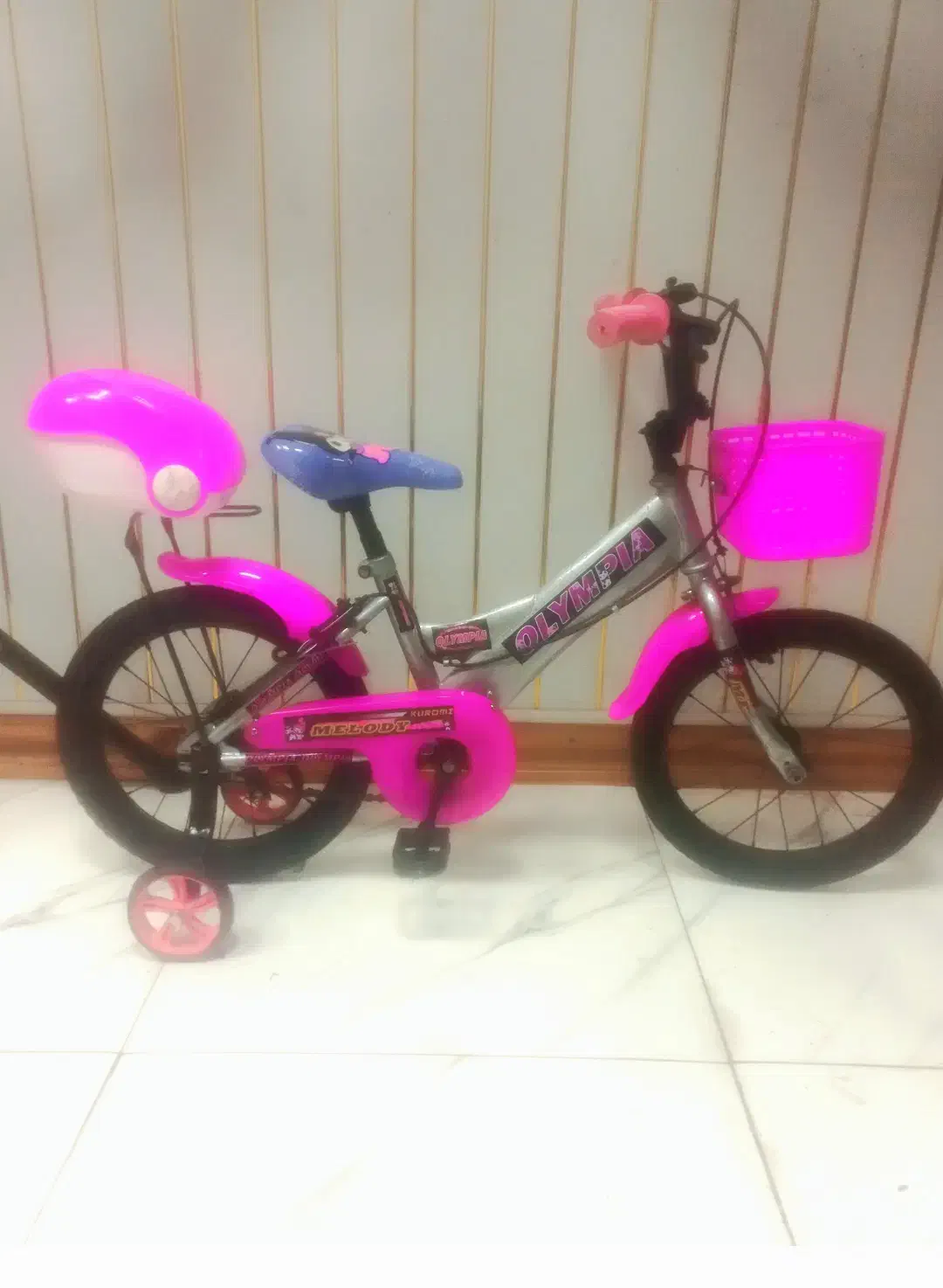 دوچرخه ۱۶ دخترانه تمیز سالم سالم بدونه هیچ عیبی|دوچرخه، اسکیت، اسکوتر|قم, شاه ابراهیم|دیوار