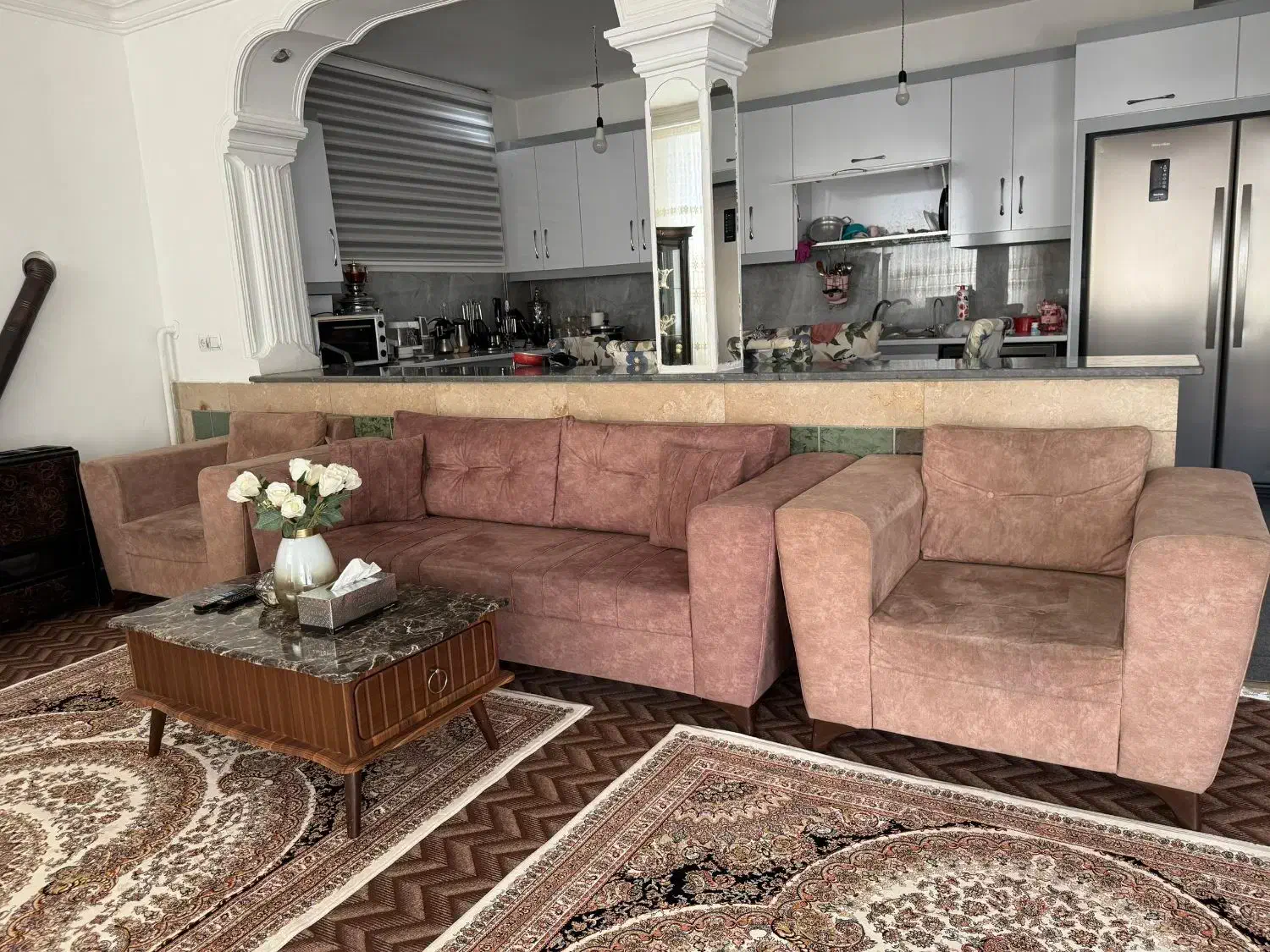 مبل هشت نفره ترکیه با بدنه محکم و جلو مبلی ها|مبلمان خانگی و میز عسلی|پلدشت, |دیوار