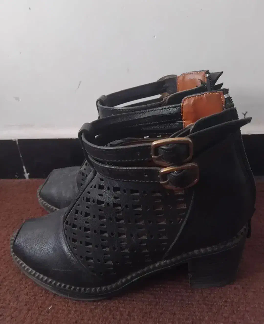 پاشنه دار|کیف، کفش، کمربند|بهبهان, |دیوار