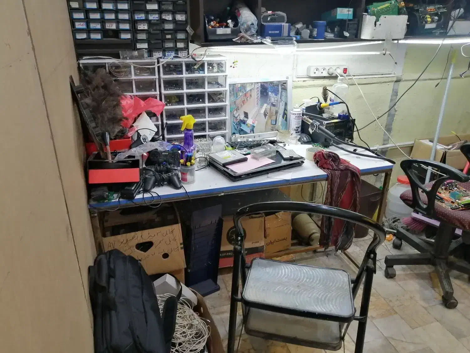 ویترین میز تعمیرات ویترین مغازه  قفسه|فروشگاه و مغازه|مشهد, کوثر|دیوار