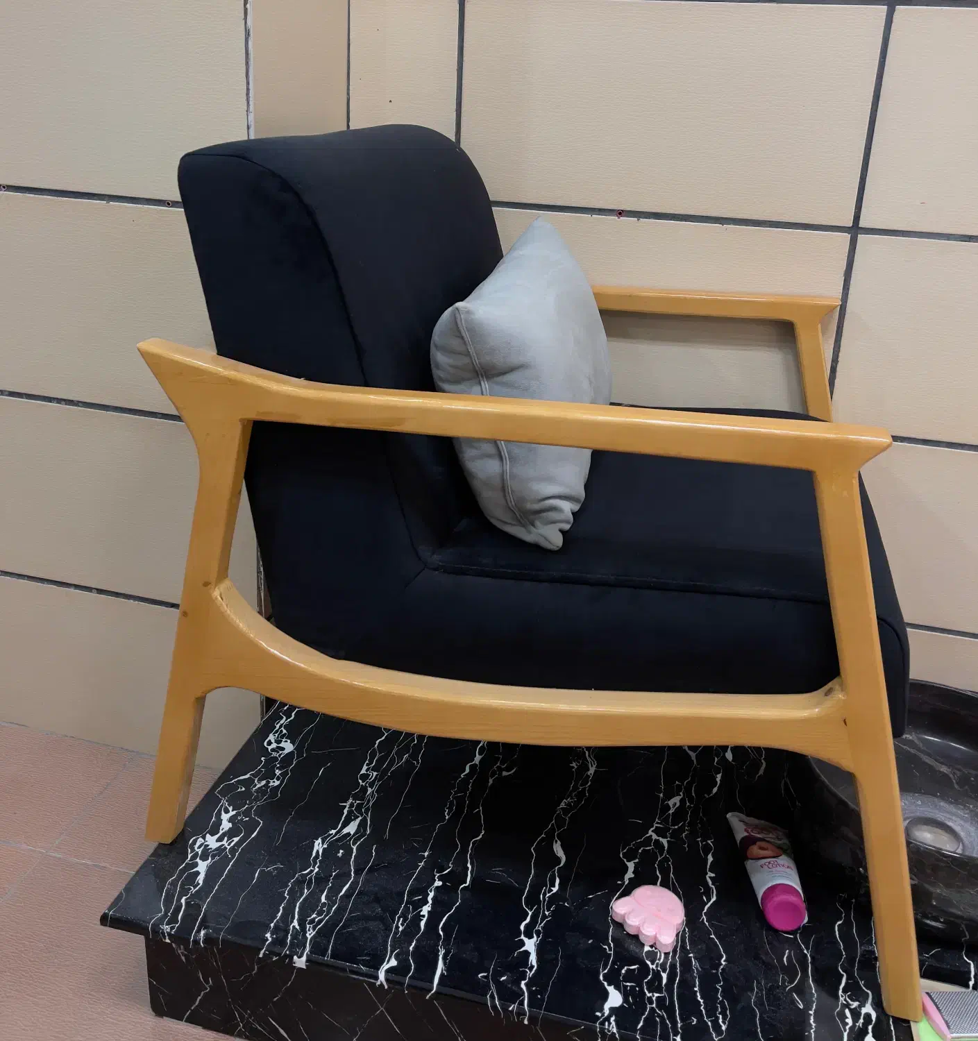 مبل پنج نفره کاملا نو|مبلمان خانگی و میز عسلی|بوشهر, |دیوار