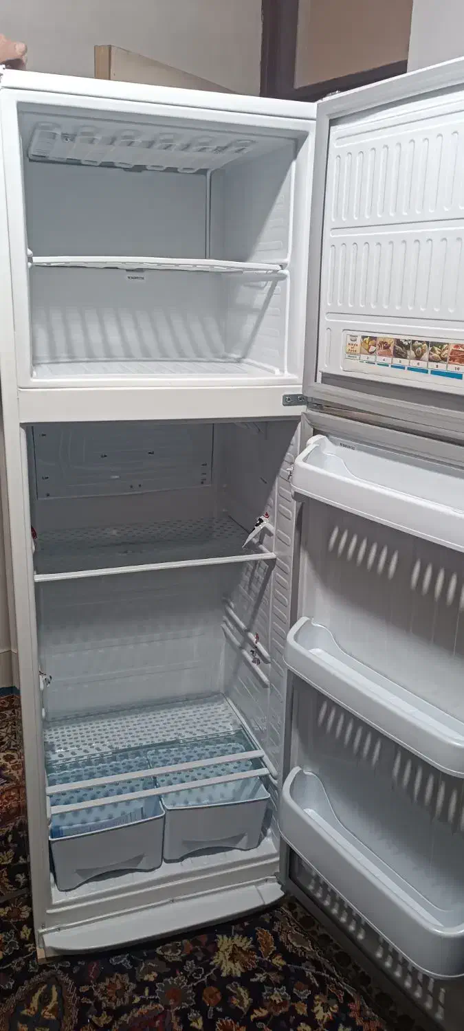 فروشی|تلویزیون و پروژکتور|اردل, |دیوار