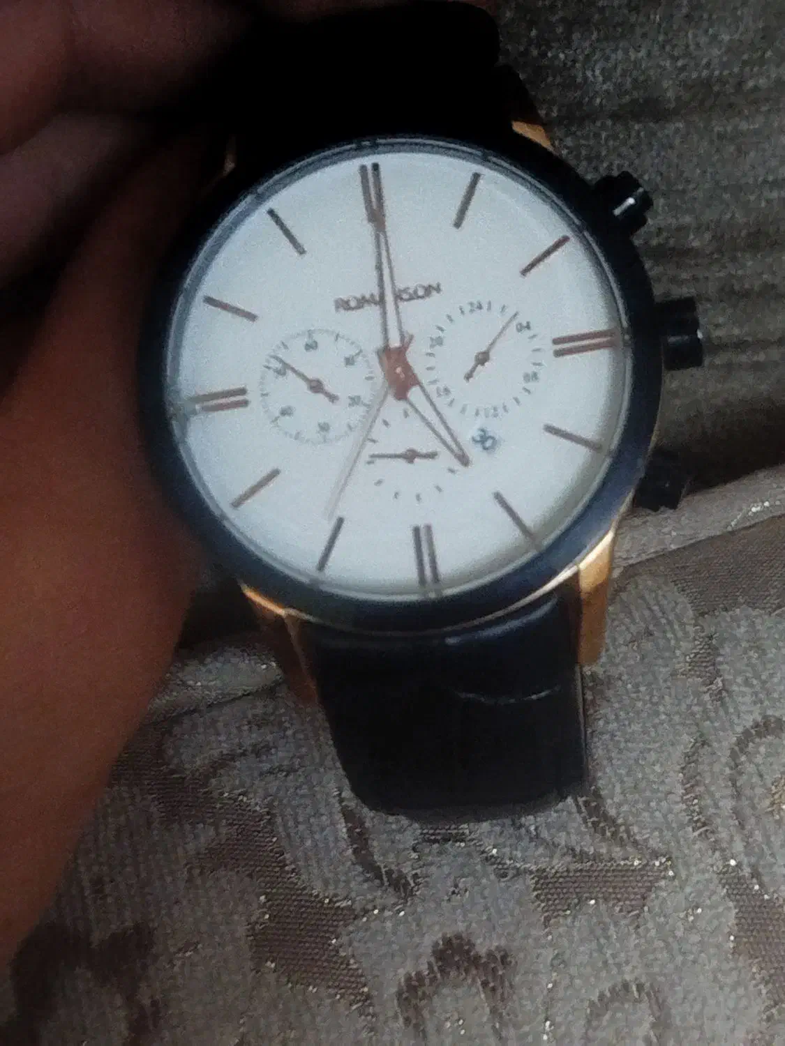 ساعت رومانسون|ساعت|فردیس, فردیس|دیوار