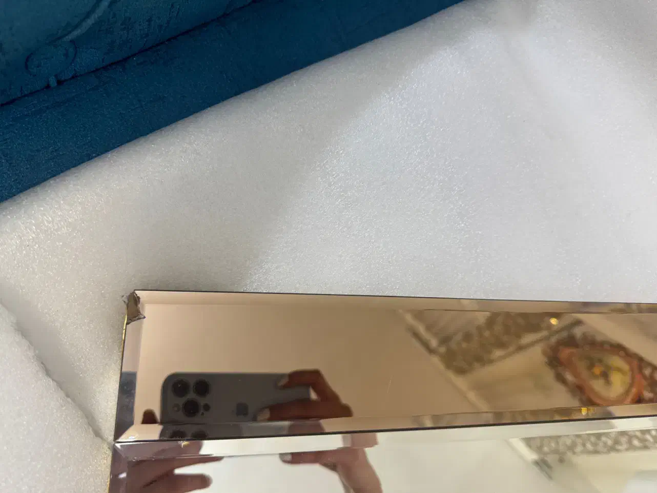 آیینه|آینه|قدس, شهر‌قدس|دیوار