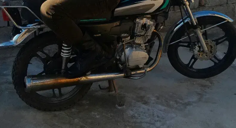 ۲۰۰همتاز|موتورسیکلت|زرند, |دیوار