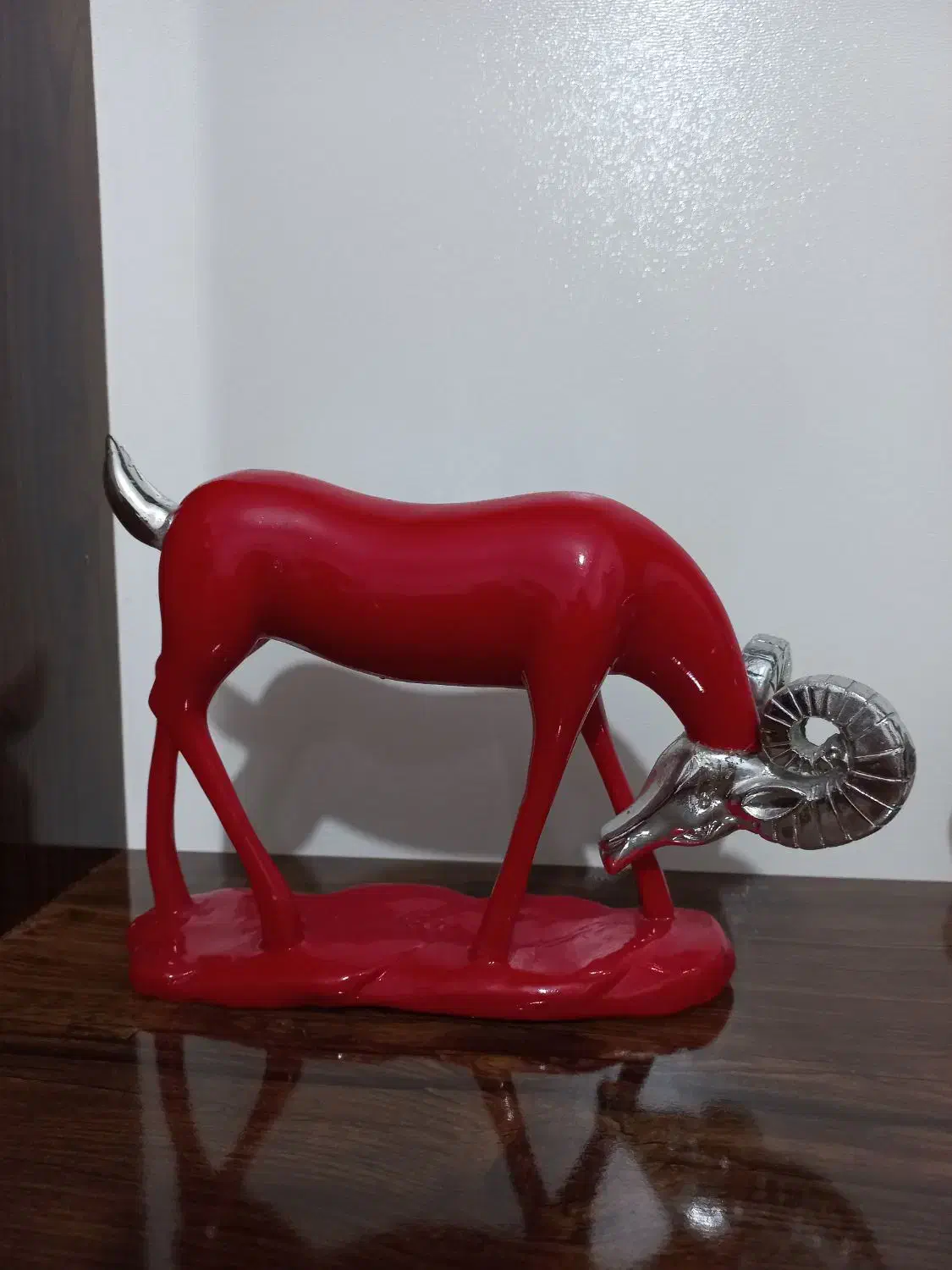 مجسمه گوزن پلی‌استر|مجسمه، تندیس، ماکت|خرم‌آباد, |دیوار