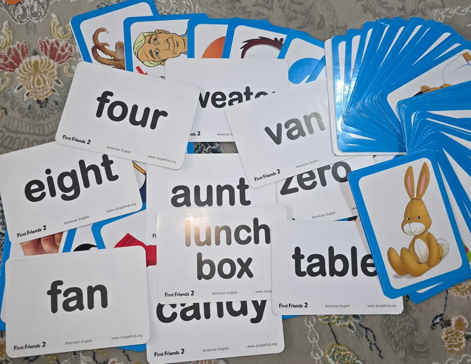 فلش کارت کتاب زبان فرست فرند 2 و 3|کتاب و مجله آموزشی|اصفهان, سرشبادران|دیوار