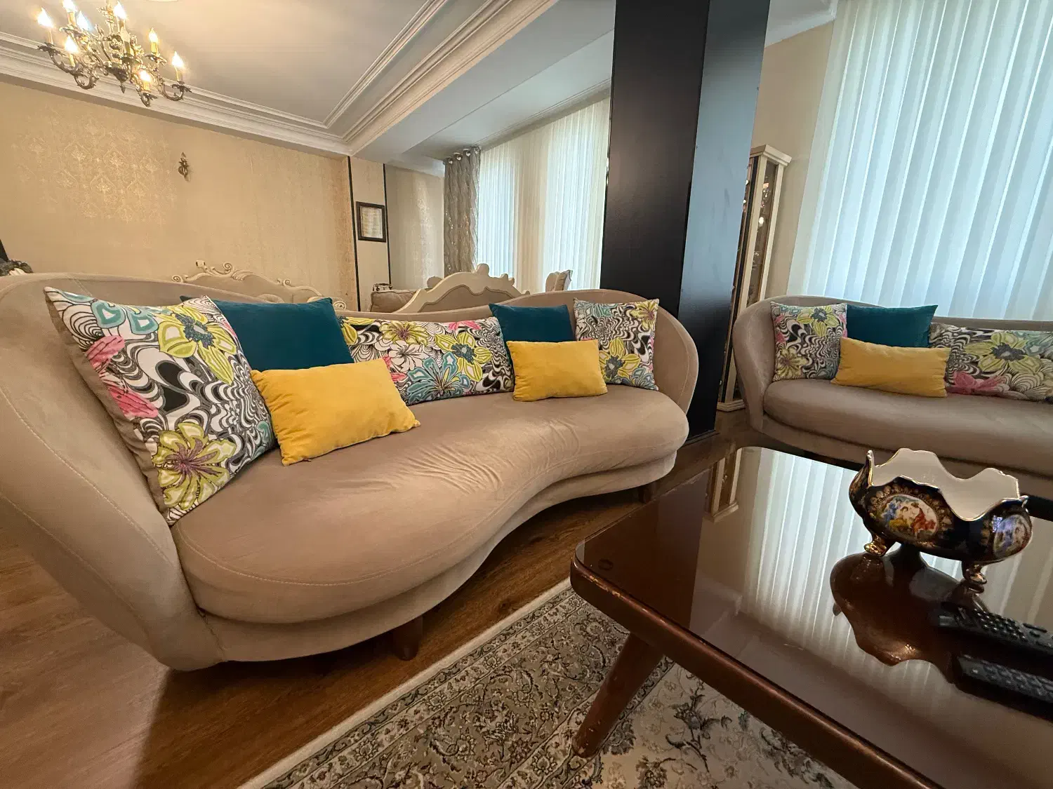 مبل راحتی|مبلمان خانگی و میز عسلی|کرج, اصفهانی‌ها|دیوار