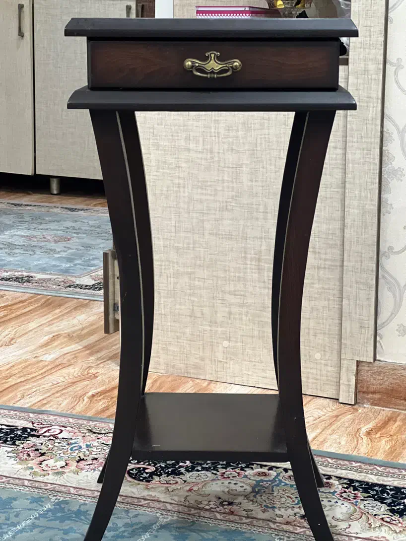 میز|میز تلفن|رشت, سیا اسطلخ|دیوار