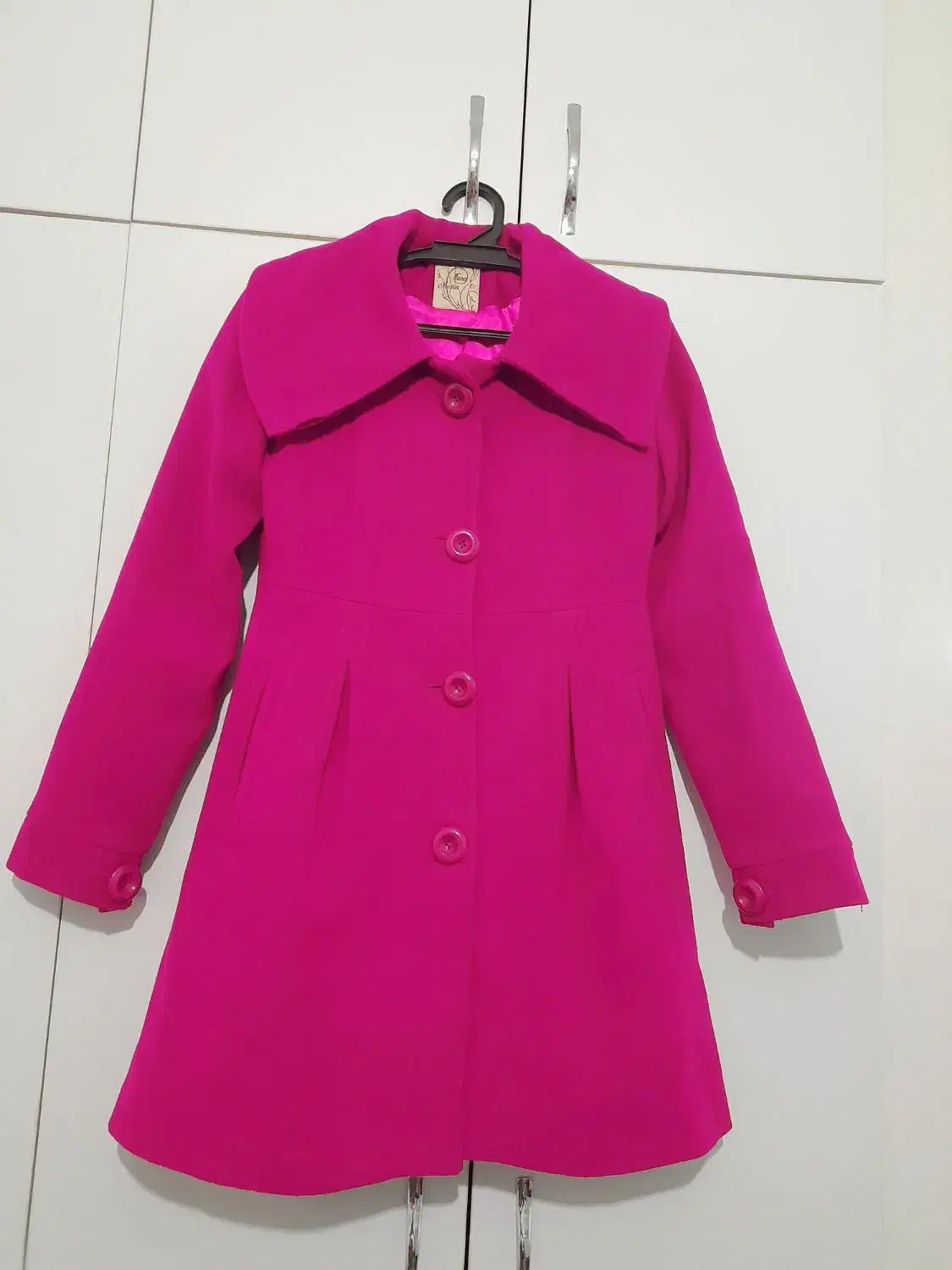 پالتو|لباس|سبزوار, غرب نیروگاه|دیوار