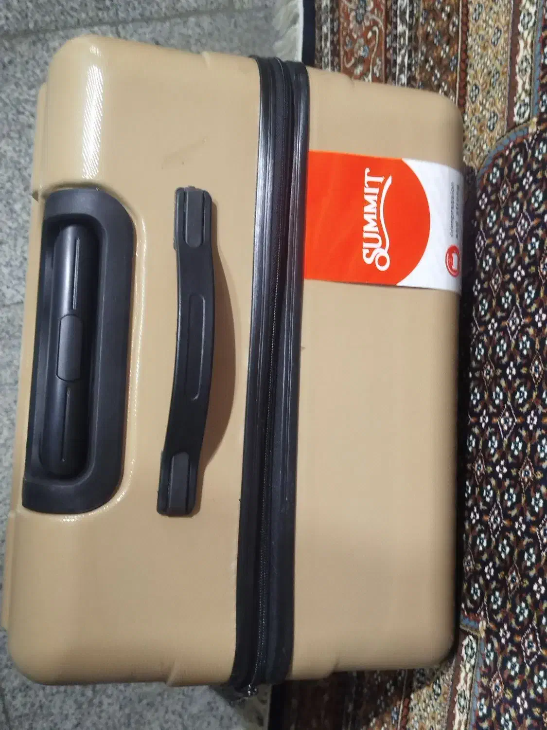 چمدان خارجی|کیف، کفش، کمربند|اراک, |دیوار