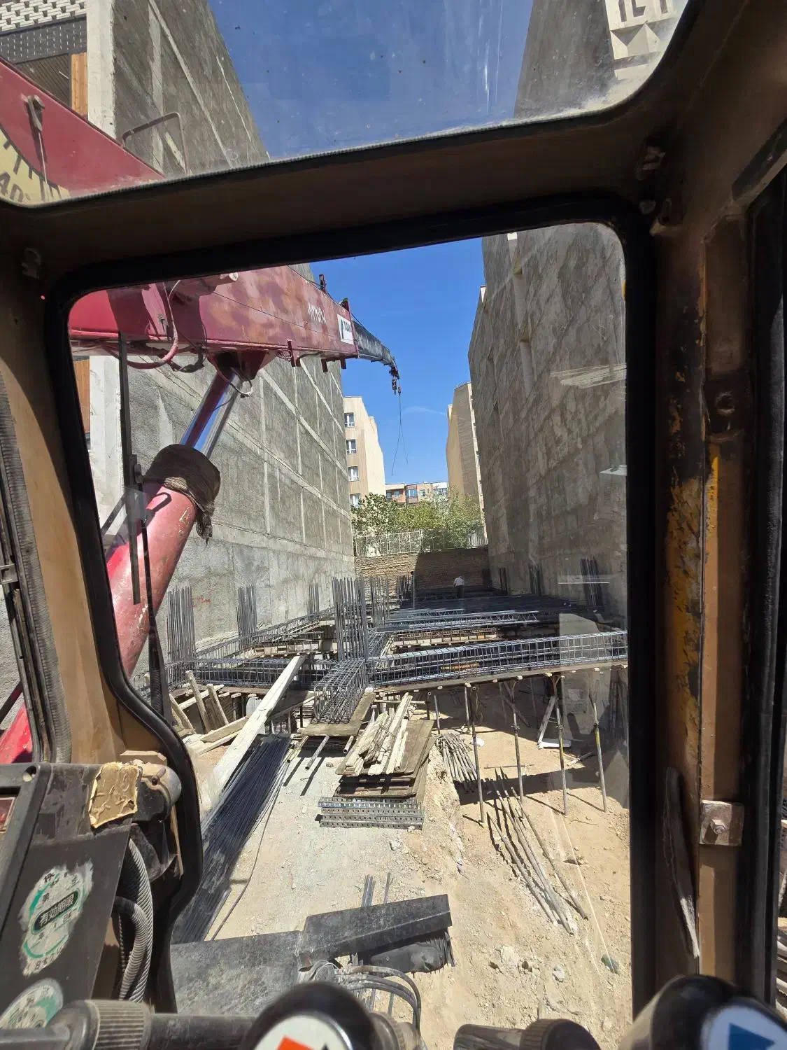 خدمات جرثقیل ۷ تن ۳۰متر دکل|خدمات حمل و نقل|کرج, باغستان|دیوار