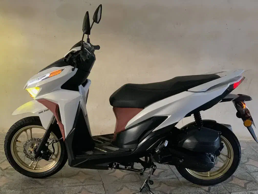 فروش موتور طرح کلیک|موتورسیکلت|رشت, شهریاران|دیوار