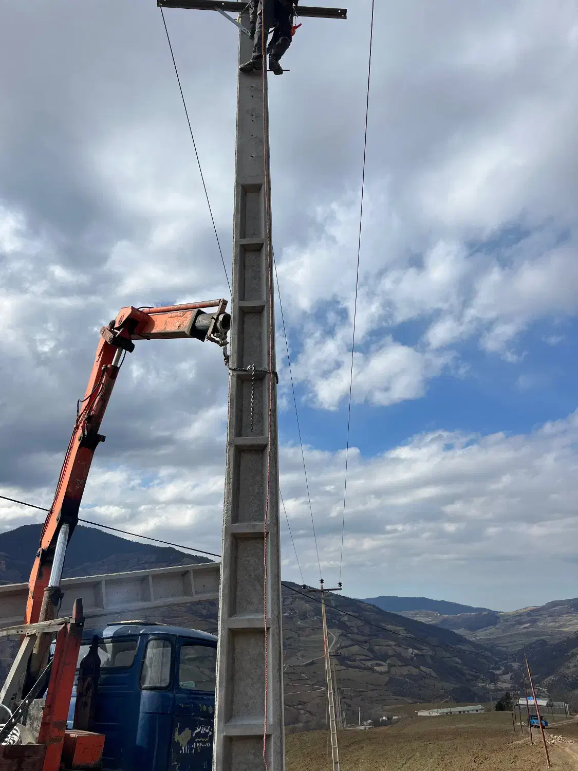 نیازمند راننده جرثقیل|استخدام حمل و نقل|نکا, |دیوار