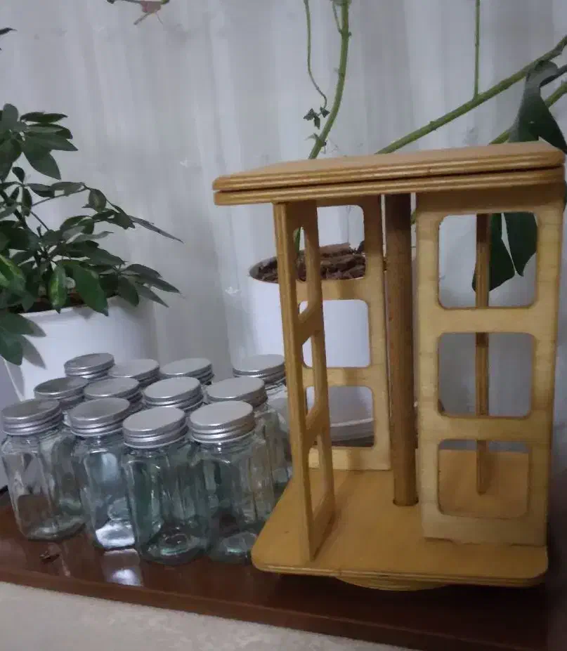 جا ادویه|ظروف پخت‌وپز|قم, بنیاد|دیوار