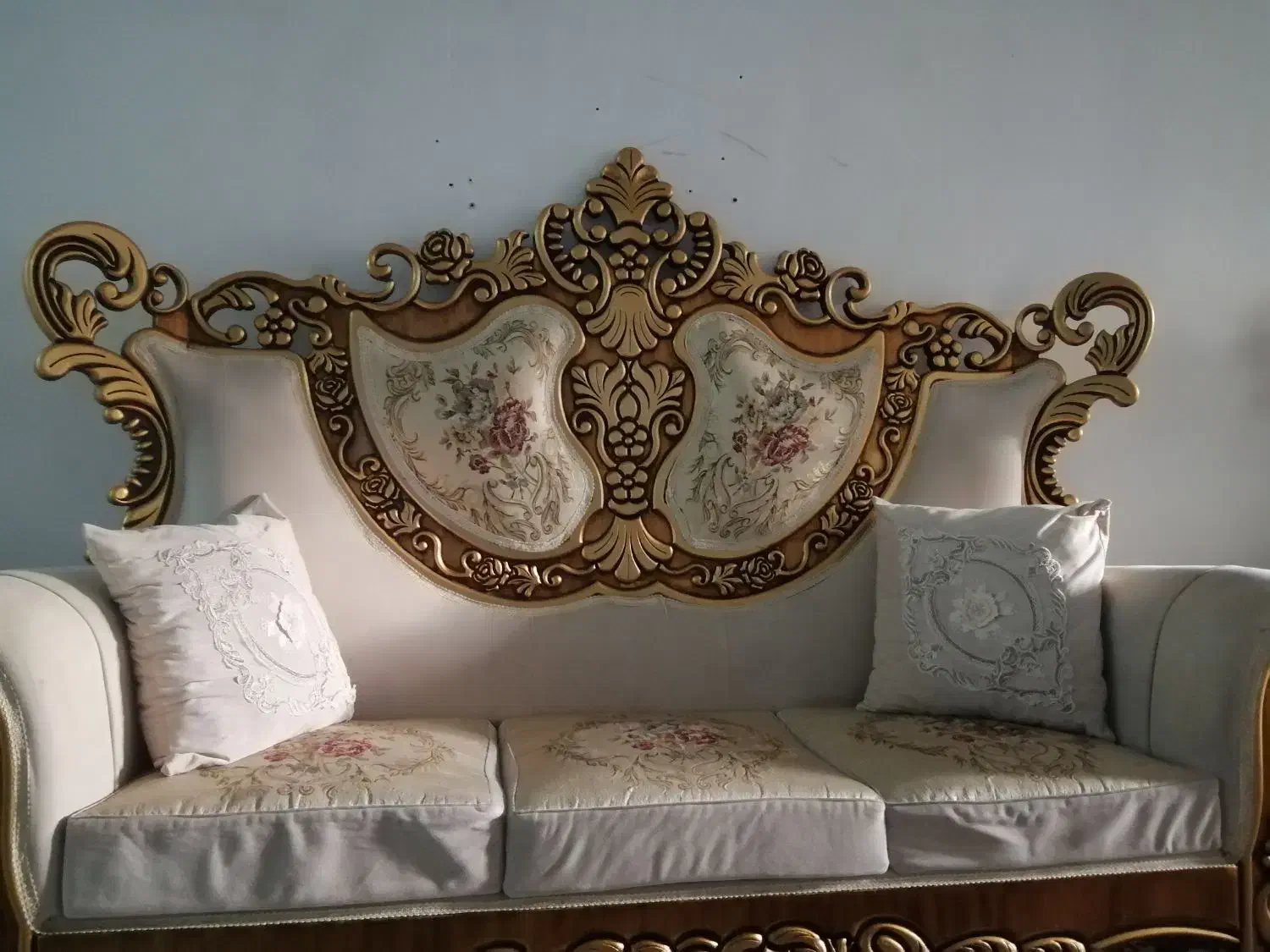 مبل کرم سلطنتی|مبلمان خانگی و میز عسلی|مشهد, رضاییه|دیوار