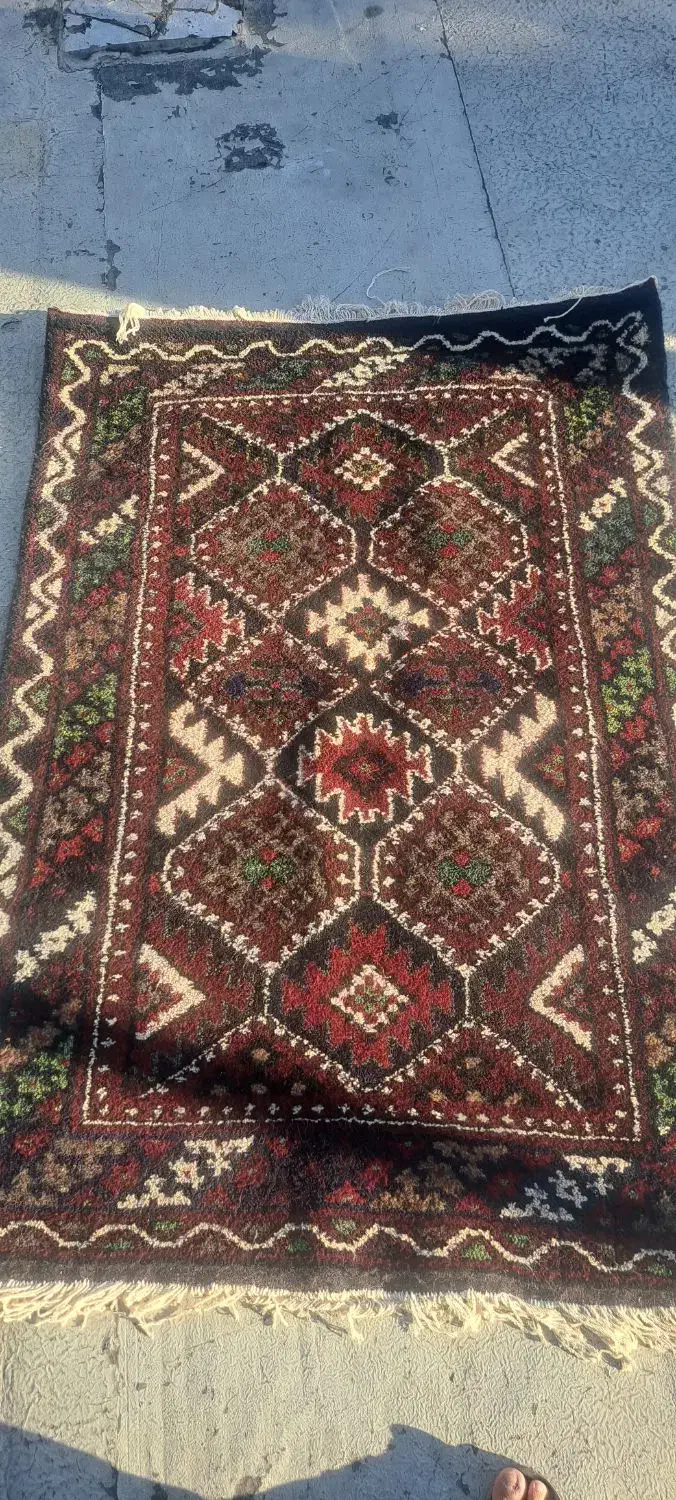 قالی محلی|فرش|اصفهان, بوستان ناژوان|دیوار