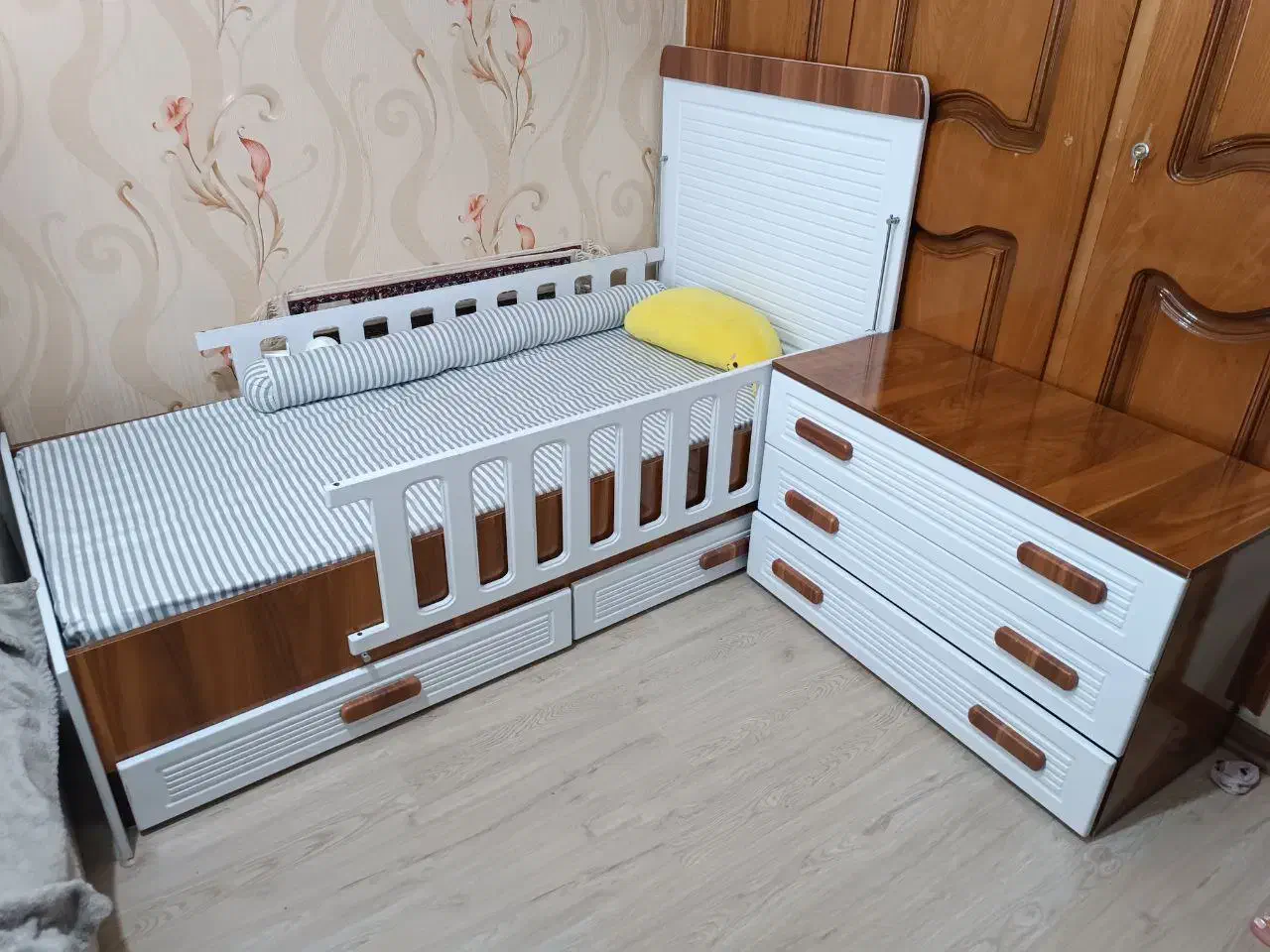 فروش تخت کودک و نوجوان کاملا سالم|تخت و صندلی بچه|اردبیل, |دیوار