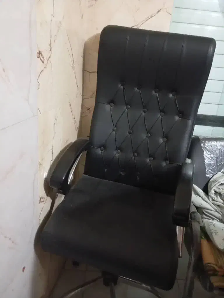 میزوصندلی ادرای|دفتر کار|لاهیجان, گلستان|دیوار