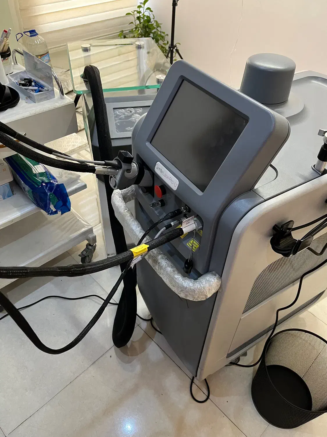 اپراتور خانم دستگاه کندلا|استخدام درمانی، زیبایی، بهداشتی|کرمانشاه, |دیوار