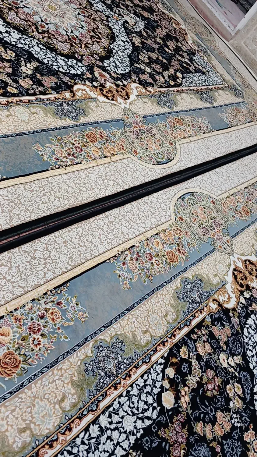 یک جفت فرش ۶ متری ۱۲۰۰ شانه ۳۶۰۰ تراکم گل برجسته|فرش|جاجرود, |دیوار