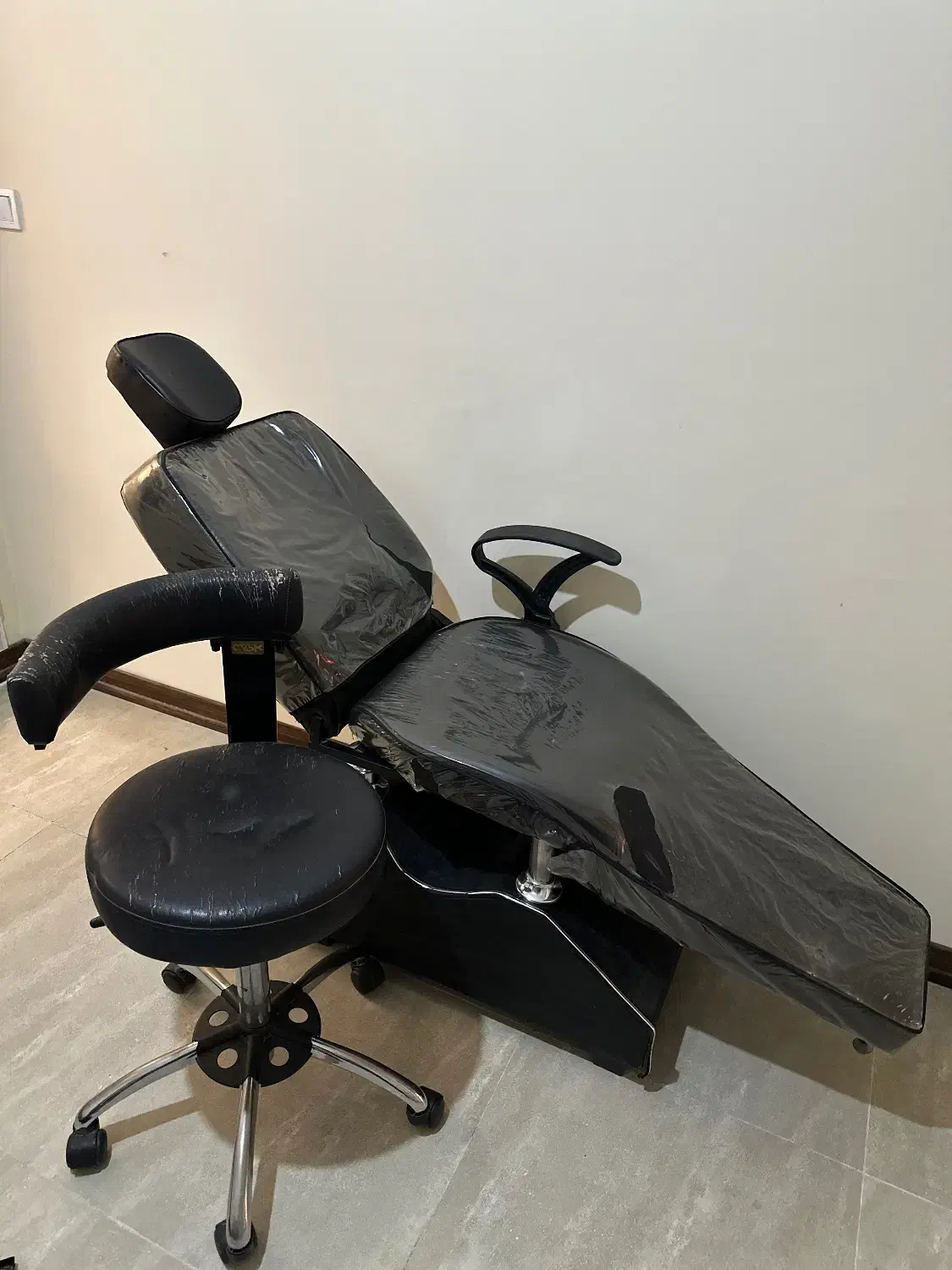 صندلی اصلاح و میکاپ|آرایشگاه و سالن‌های زیبایی|پاکدشت, پاکدشت (مامازند)|دیوار