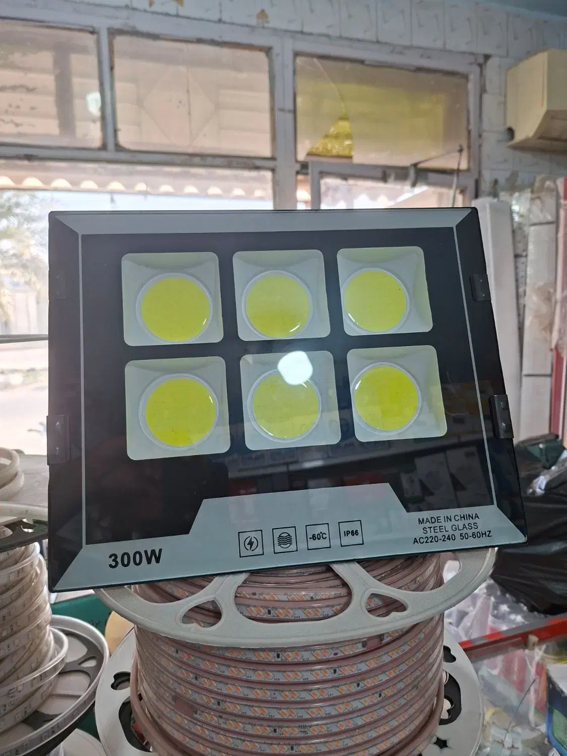 فروش پروژکتور سی یو بی|لامپ و چراغ|سوسنگرد, |دیوار