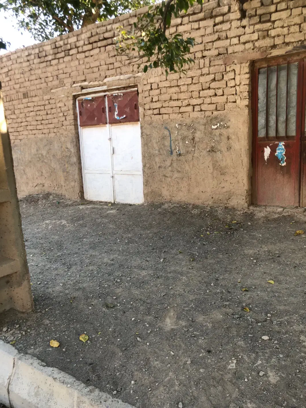 ملک مسکونی حاشیه خیابان اصلی|فروش زمین و ملک کلنگی|اسحاق آباد, |دیوار