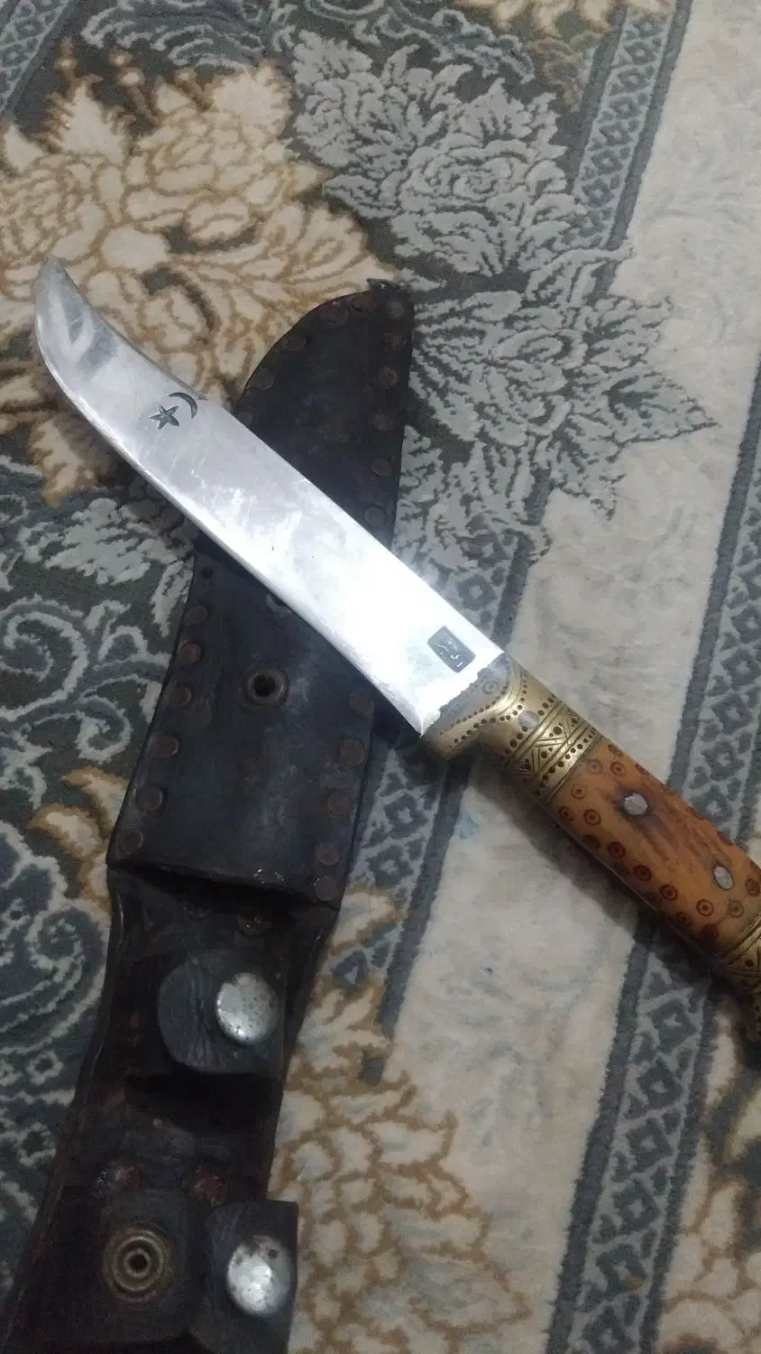 چاقو بزرگ|ظروف پخت‌وپز|رامیان, |دیوار