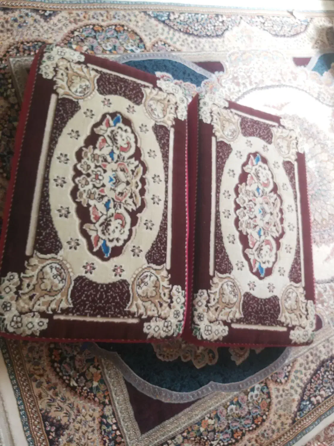 دوعددپشتی پشمی نو|پشتی|تبریز, |دیوار