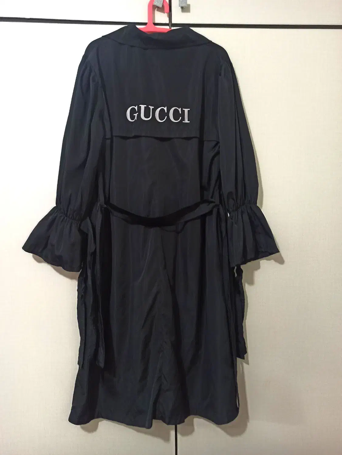 بارونی و مانتو و شنل زنانه در حد نو|لباس|رشت, معلم|دیوار