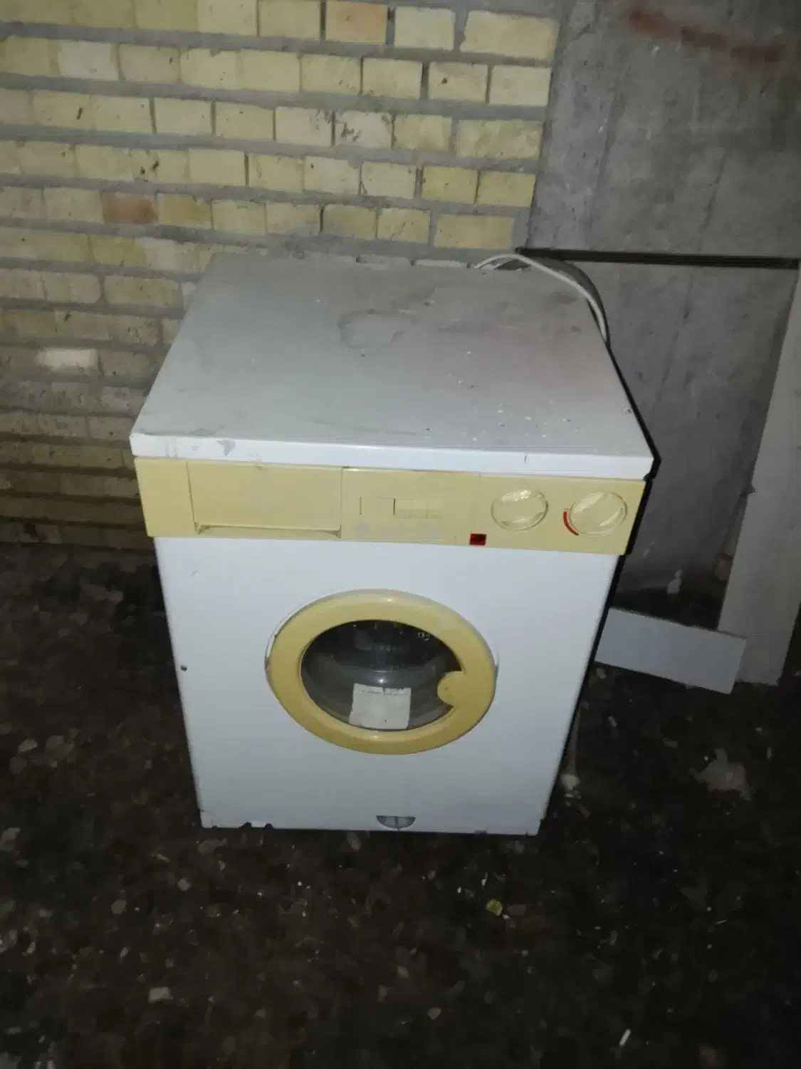 ماشین لباسشویی آزمایش|ماشین لباسشویی و خشککن لباس|مزرعه کتول, |دیوار