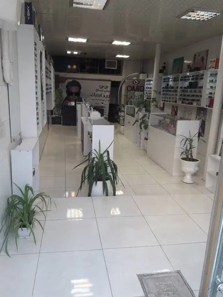 اجاره مغازه در اسلامشهر|اجارهٔ مغازه و غرفه|اسلامشهر, صادقیه|دیوار