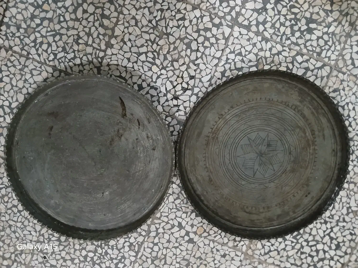 سینی(مجمع)مسی قدیمی|ظروف پختوپز|لنگرود, |دیوار