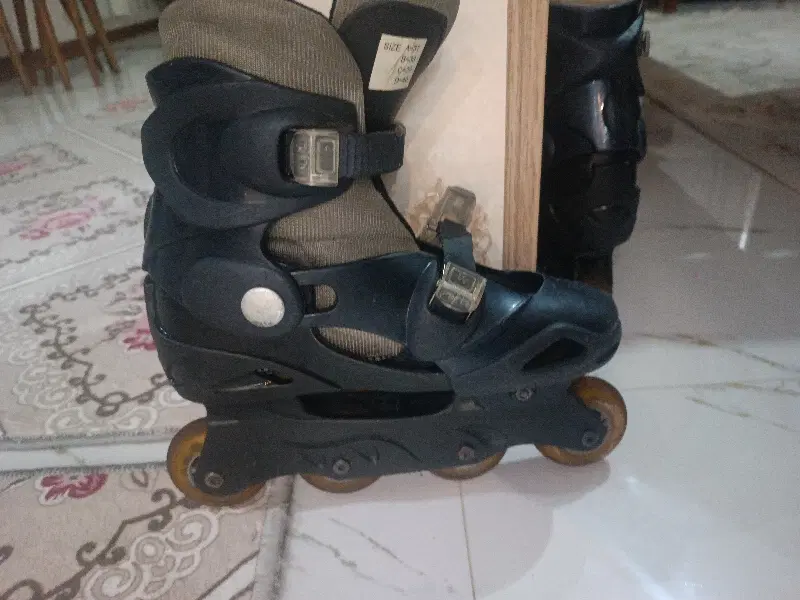 اسکیت ROLLERBLADE|دوچرخه، اسکیت، اسکوتر|کرج, شهرک فهمیده|دیوار