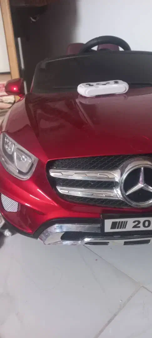 ماشین شارژی نو|اسباب‌بازی بچه|یزد, |دیوار