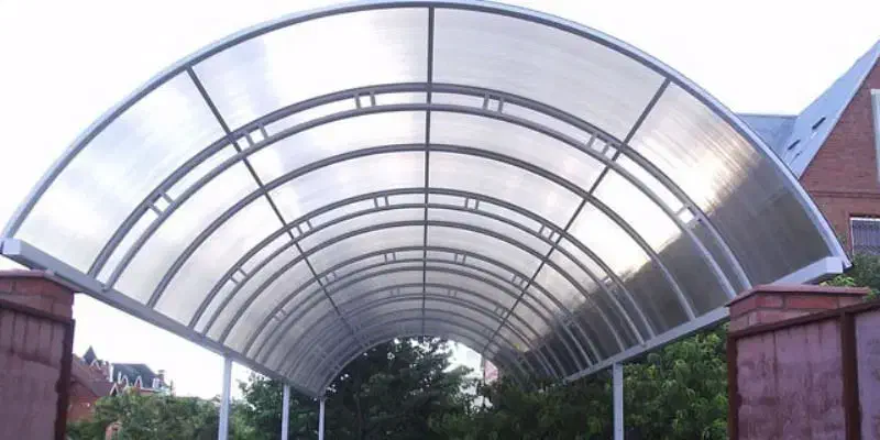 اجرای سقف شیروانی پلی کربنات بارن گیر|عمده‌فروشی|کاشان, شهرک خاتم الانبیا (مسکن ملی کاشان)|دیوار