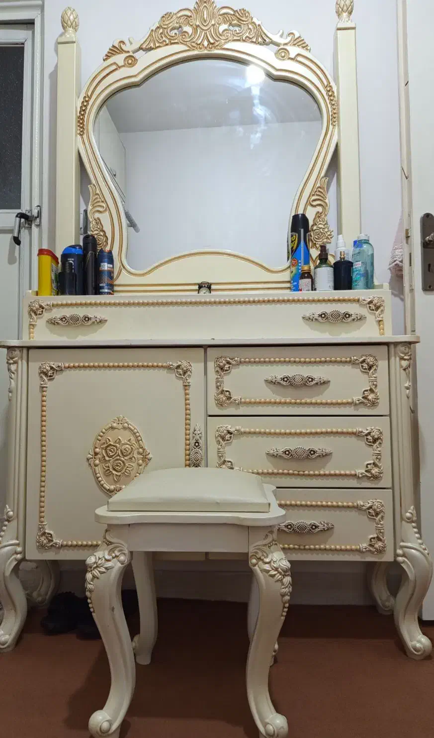 میز آرایش همراه با پاف|جاکفشی، کمد، دراور|قرچک, زیبا شهر|دیوار