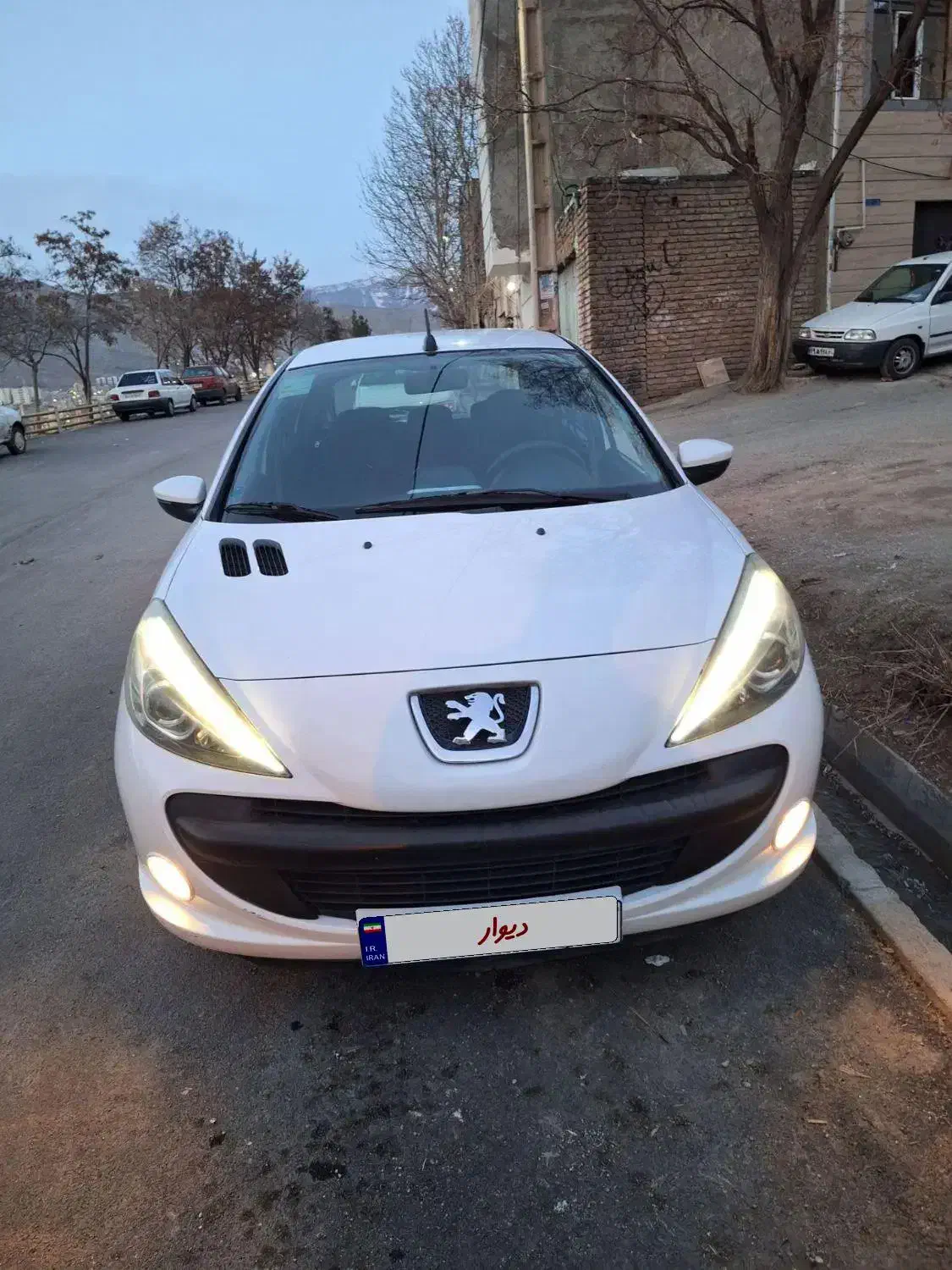 207 مدل 1400 بیرنگ|خودرو سواری و وانت|بومهن, |دیوار