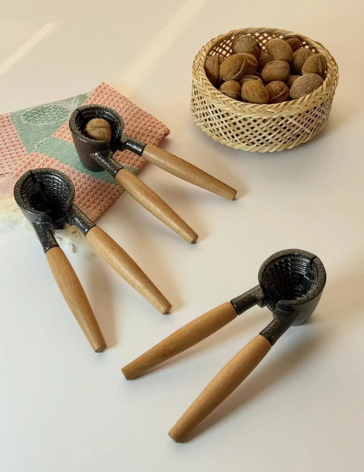 وسیله های کاربردی و کادویی|ظروف سرو و پذیرایی|تبریز, |دیوار