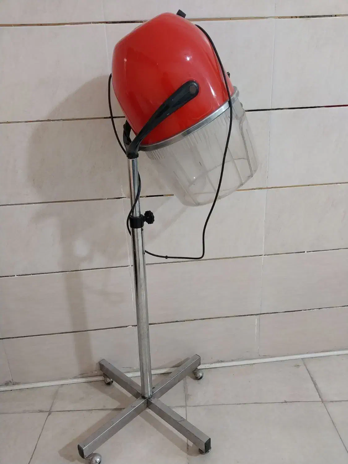 سشوار کلاهی|آرایشی، بهداشتی، درمانی|سلماس, |دیوار