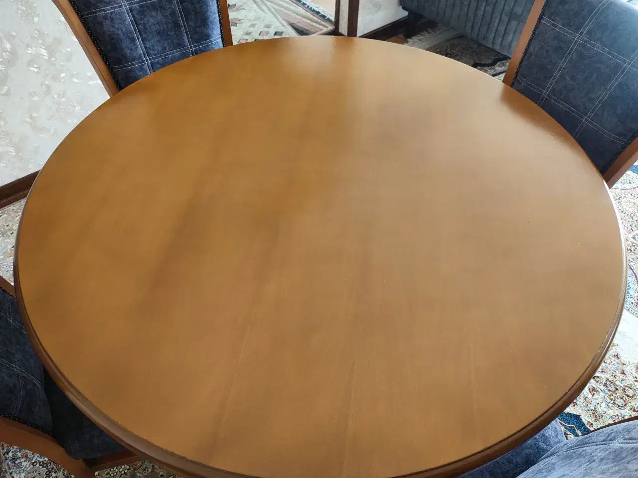 میز و صندلی غذاخوری|میز و صندلی غذاخوری|شیراز, هفت تنان|دیوار