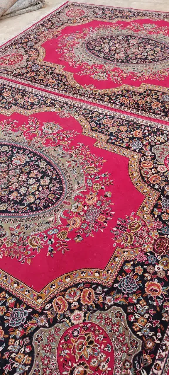 سه عددفرش ۹متری درحدنو جنس نخ محکم کم کار|فرش|مبارکه, |دیوار
