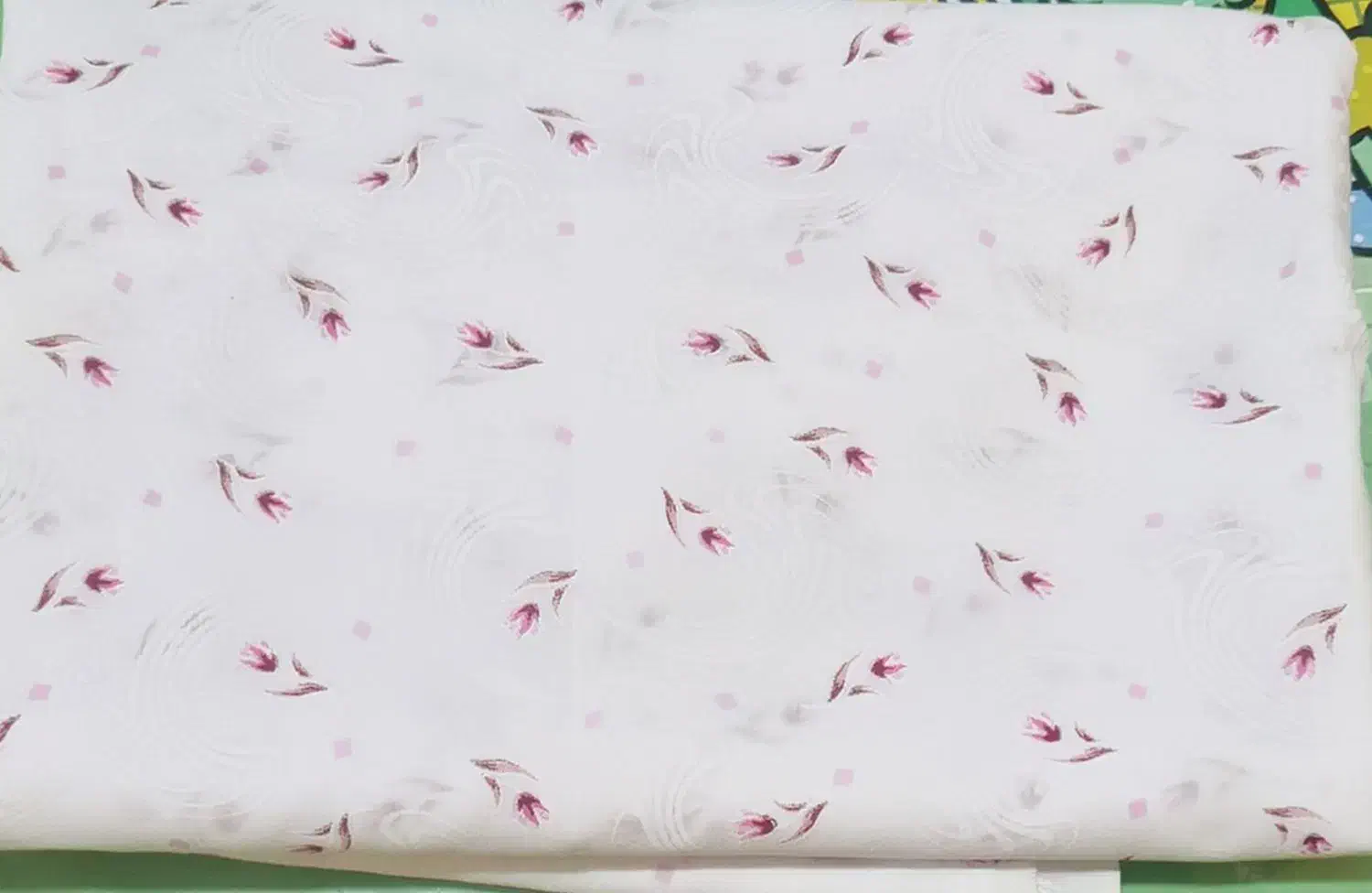 چادرهای رنگی|لباس|شیراز, رازی|دیوار