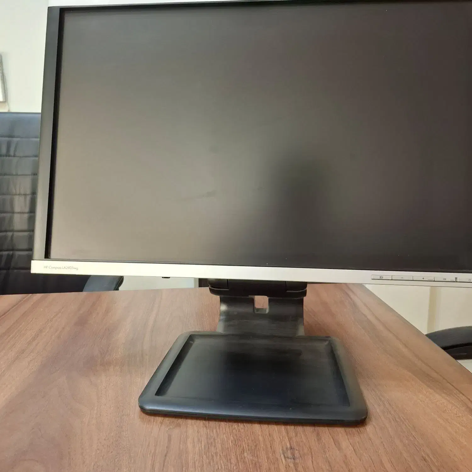 مانیتور 24 اینچ اچ پی HP LA2405wg استوک|رایانه رومیزی|شیراز, تندگویان|دیوار