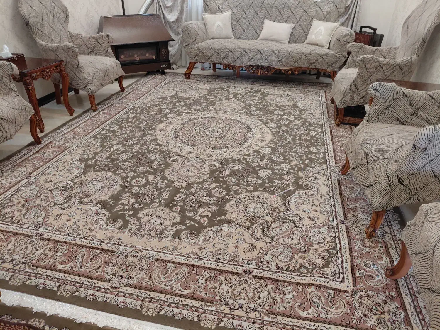 یک جفت فرش ۱۲ متری|فرش|هشتگرد, فاز ۱ مهستان|دیوار