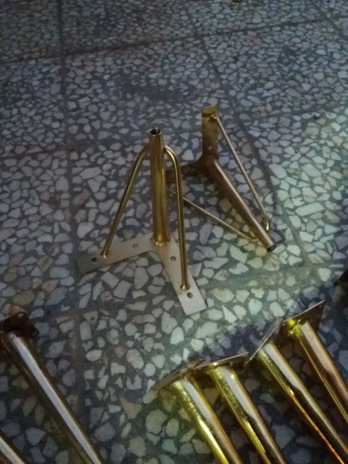 پایه مبل|مبلمان خانگی و میز عسلی|آران و بیدگل, |دیوار